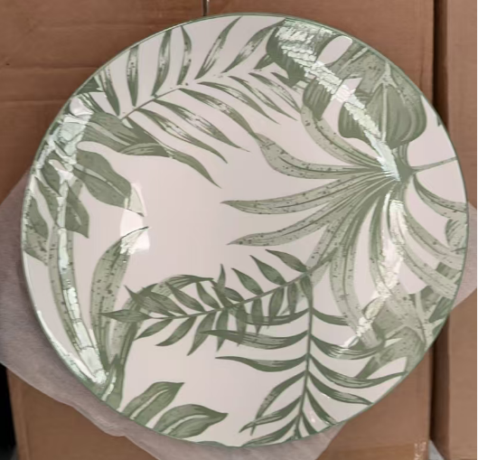 plates black palm leaf
